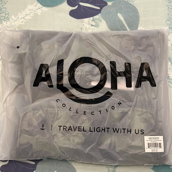 NWT Aloha Collection Keep It Light Weekender Hunter/Olive Camo Print - Picture 5 of 7
